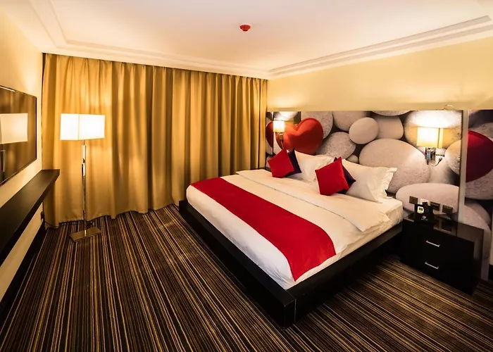 Grand Valley Hotel
