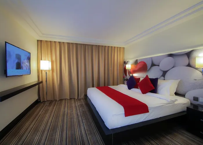 Grand Valley Hotel